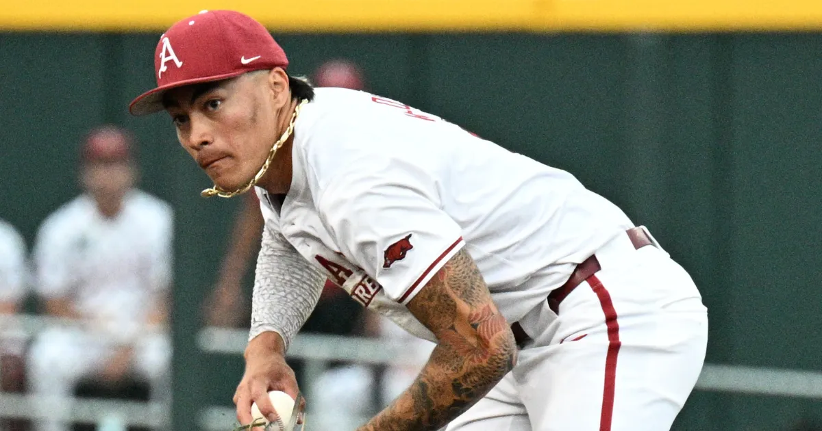 Gabe Fraser Membela Wehiwa Aloy karena Absen Konferensi Pers Pascagame Usai Kekalahan CWS vs. LSU